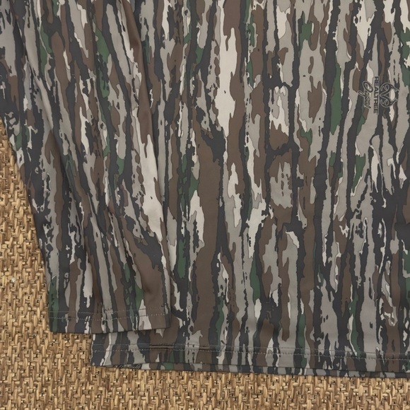 Realtree Blooming Valley Outfiiters Long Sleeve Shirt - Picture 2 of 13